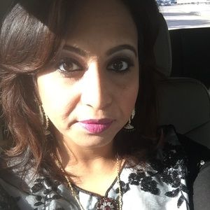 Meet your Posher, Nadia